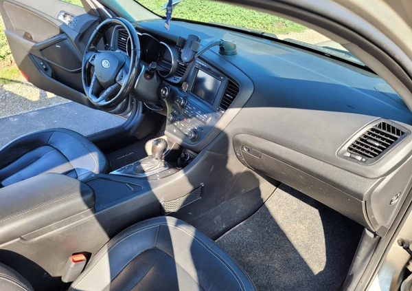 Kia Optima cena 37500 przebieg: 256000, rok produkcji 2012 z Wołczyn małe 92